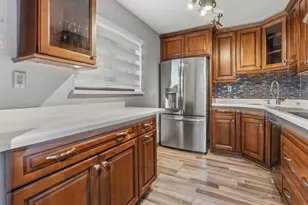 8415 SW 107th Ave, Miami, FL 33173 - Photo 3