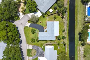 9831 Hyacinth Cir S, Palm Beach Gardens, FL 33410 - Photo 27