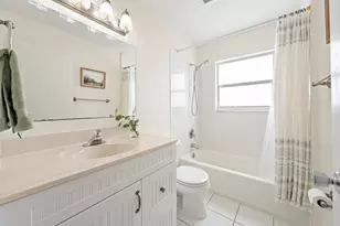 9831 Hyacinth Cir S, Palm Beach Gardens, FL 33410 - Photo 17