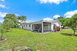 9831 Hyacinth Cir S, Palm Beach Gardens, FL 33410 - Photo 19
