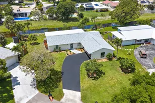 9831 Hyacinth Cir S, Palm Beach Gardens, FL 33410 - Photo 27