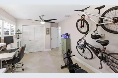 1436 NE 38th Street, Oakland Park, FL 33334 - Photo 17