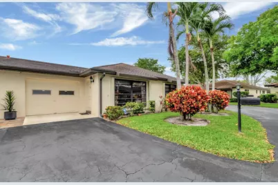 4660 Greentree Place #105b, Boynton Beach, FL 33436 - Photo 1