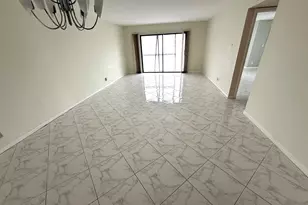 7076 Huntington Ln, Delray Beach, FL 33446 - Photo 5