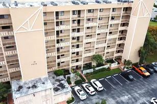 7076 Huntington Ln, Delray Beach, FL 33446 - Photo 5