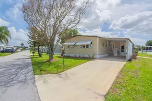 225 NE Forrest Ct, Jensen Beach, FL 34957 - Photo 7