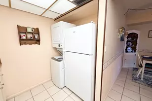 10059 Winding Lake Rd, Sunrise, FL 33351 - Photo 9