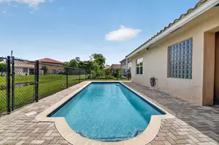 9157 Citrus Isle Ln, Lake Worth, FL 33467 - Photo 45