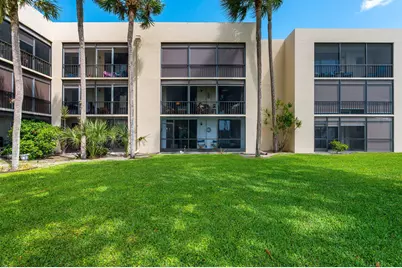 5220 Las Verdes Circle #108, Delray Beach, FL 33484 - Photo 21