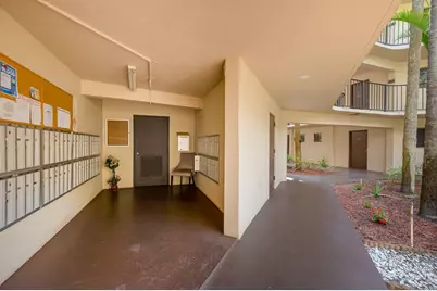 5220 Las Verdes Circle #108, Delray Beach, FL 33484 - Photo 3