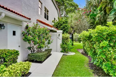 7669 Springwater Place #202, Boynton Beach, FL 33437 - Photo 5
