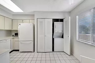 7185 Huntington Ln, Delray Beach, FL 33446 - Photo 11