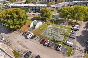8000 Lagos De Campo Blvd, Tamarac, FL 33321 - Photo 35