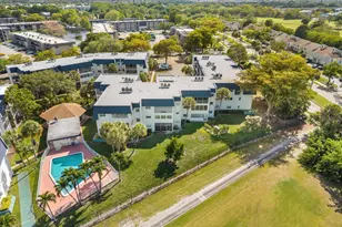 8000 Lagos De Campo Blvd, Tamarac, FL 33321 - Photo 31
