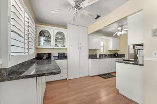 8000 Lagos De Campo Blvd, Tamarac, FL 33321 - Photo 13