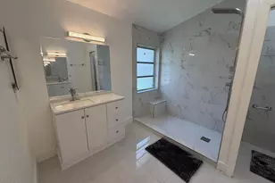 9706 Harbour Lake Cir, Boynton Beach, FL 33437 - Photo 5