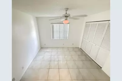 9706 Harbour Lake Circle, Boynton Beach, FL 33437 - Photo 11