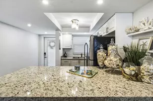 40 Isle of Venice Dr, Fort Lauderdale, FL 33301 - Photo 5