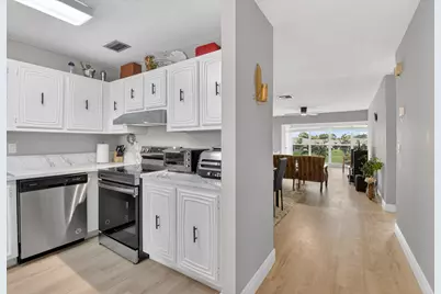 13765 Flora Place #H, Delray Beach, FL 33484 - Photo 5