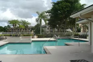 9901 Westview Dr, Coral Springs, FL 33076 - Photo 7