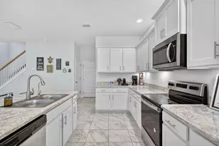 674 NE Turtleback Trail, Port Saint Lucie, FL 34983 - Photo 15
