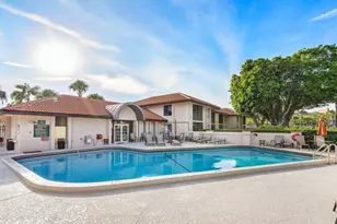 5200 E Club Cir, Boca Raton, FL 33487 - Photo 25