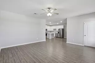 1714 Celebration Dr, Fort Pierce, FL 34947 - Photo 17