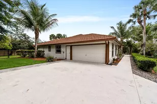 21 Whispering Oaks Cir, West Palm Beach, FL 33411 - Photo 57