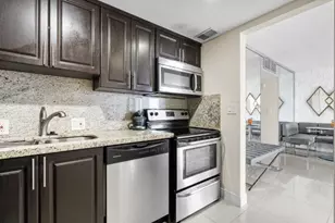 3675 N Country Club Dr, Aventura, FL 33180 - Photo 13