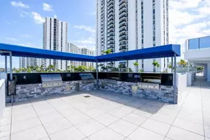 3675 N Country Club Dr, Aventura, FL 33180 - Photo 19