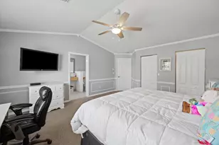 214 River Bluff Ln, Royal Palm Beach, FL 33411 - Photo 13