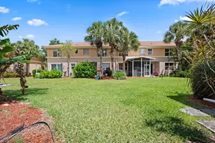 214 River Bluff Ln, Royal Palm Beach, FL 33411 - Photo 7