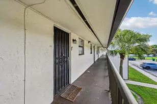 6001 Shaker Wood Cir, Tamarac, FL 33319 - Photo 25