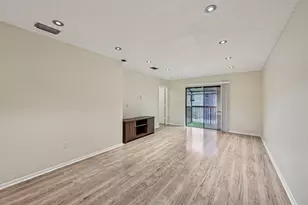 6001 Shaker Wood Cir, Tamarac, FL 33319 - Photo 9