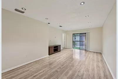6001 Shakerwood Circle #203, Tamarac, FL 33319 - Photo 9