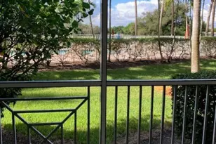 3500 Oaks Clubhouse Dr, Pompano Beach, FL 33069 - Photo 7