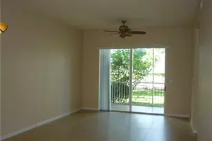 3500 Oaks Clubhouse Dr, Pompano Beach, FL 33069 - Photo 9