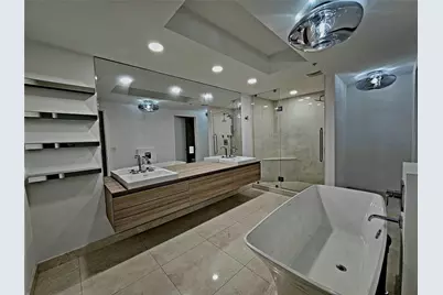 17301 Biscayne Boulevard #406, North Miami Beach, FL 33160 - Photo 19