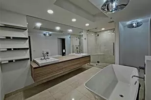 17301 Biscayne Blvd, North Miami Beach, FL 33160 - Photo 19