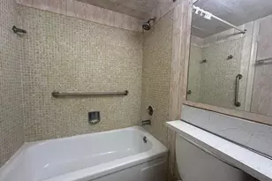 72 Northampton D, West Palm Beach, FL 33417 - Photo 11
