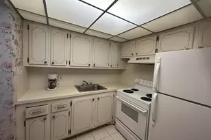 72 Northampton D, West Palm Beach, FL 33417 - Photo 3