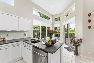 136 Coral Cay Dr, Palm Beach Gardens, FL 33418 - Photo 15