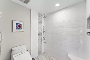 136 Coral Cay Dr, Palm Beach Gardens, FL 33418 - Photo 25