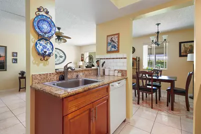 3186 Via Poinciana #110, Greenacres, FL 33467 - Photo 7