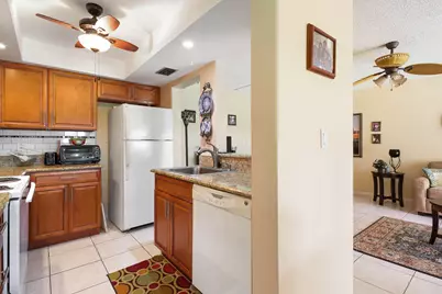 3186 Via Poinciana #110, Greenacres, FL 33467 - Photo 9