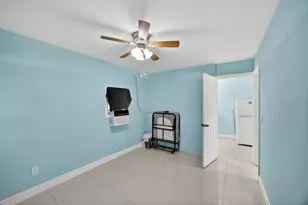 1020 Avon Rd, West Palm Beach, FL 33401 - Photo 19