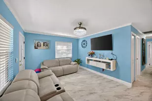 1020 Avon Rd, West Palm Beach, FL 33401 - Photo 7
