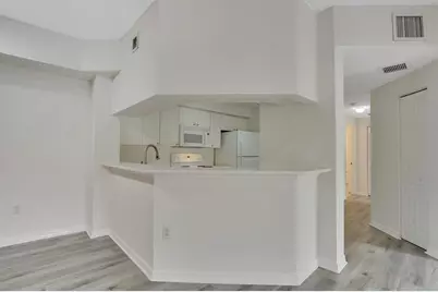 2725 Anzio Court #202, Palm Beach Gardens, FL 33410 - Photo 5