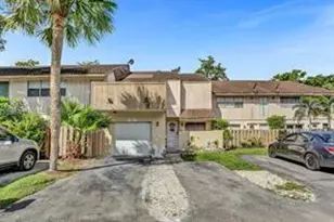 833 NW 81st Ave, Plantation, FL 33324 - Photo 29