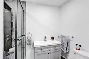 833 NW 81st Ave, Plantation, FL 33324 - Photo 21